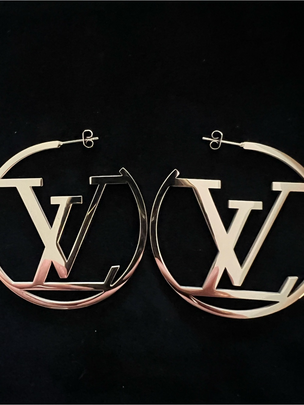 Gold-Tone LV Logo Hoop Earrings - Designer Inspired - Picture 4 of 11